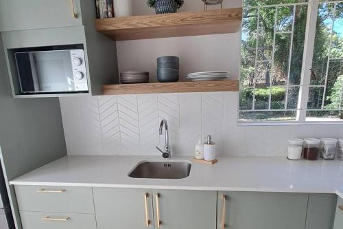 Tranquil Guest Suite with solar power and back up water