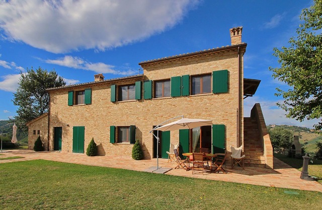 Casa Rural en Montelabbate con Piscina