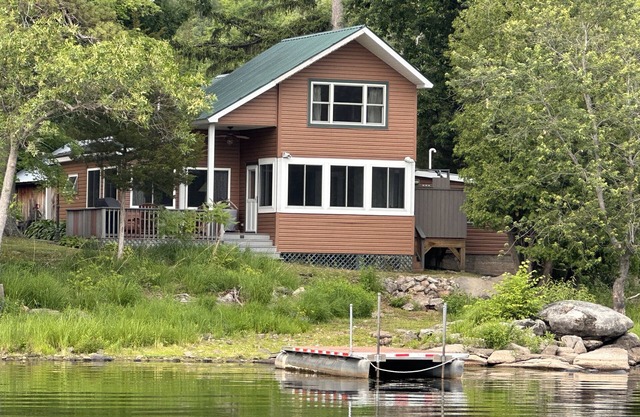 Lake side cabin on Black Lake