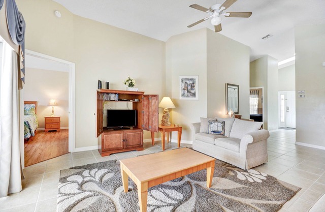 Newly listed - Traquil Pool Retreat near Disney and Shopping