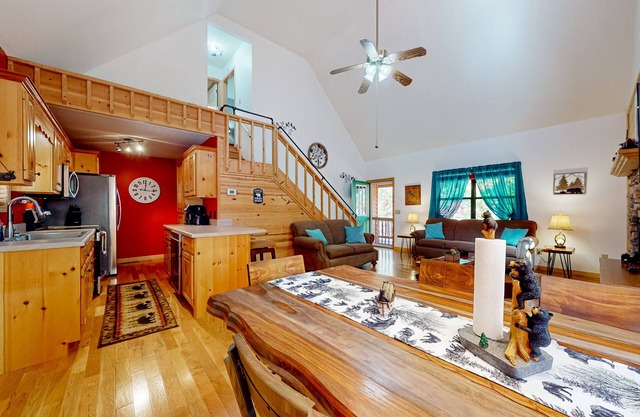 Tranquil & quiet cabin getaway with firepit, deck, fireplace, game room, & W/D