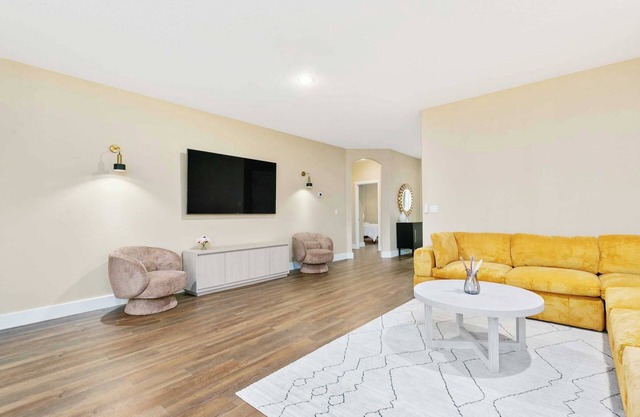 Tranquil Retreat at 65th Street: Your Ideal Vacation Getaway Awaits #41991