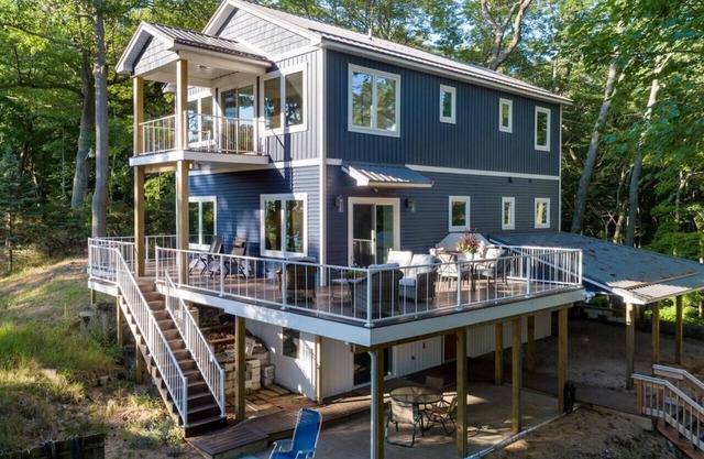 Tranquil Shores | Relax on Lake Michigan 4BR, 4BA