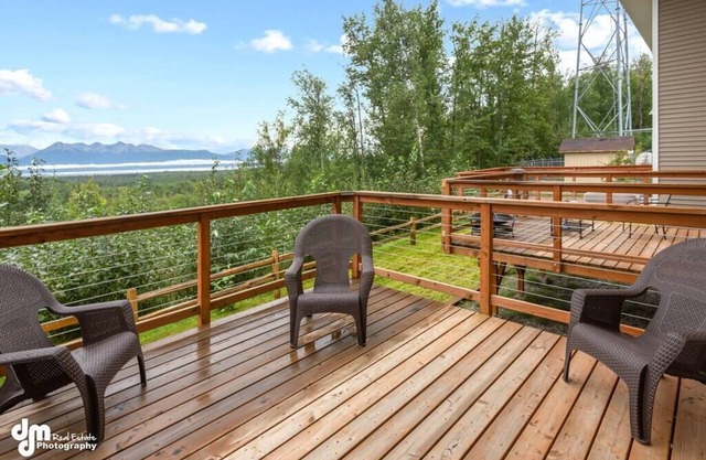 Tranquil Stay Newly Furnished!