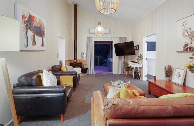 Tranquil Sunset Retreat | Spa | WIFI | Netflix