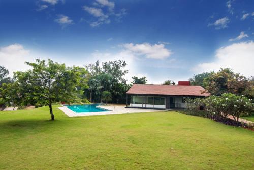 Tranquil Woods - 2BR Villa with Private Pool & Lawn near Bangalore