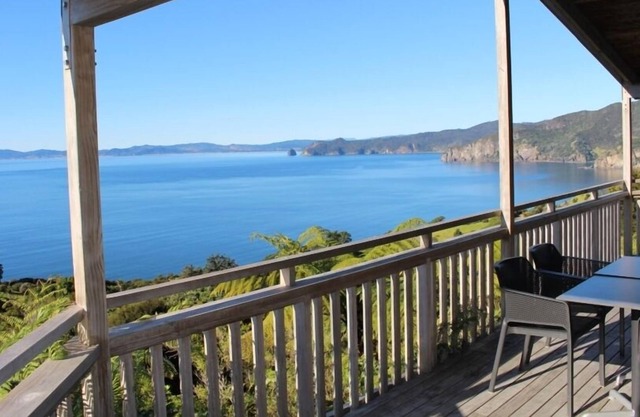 Base de tranquilidad ~ Tuateawa ~ Northern Coromandel