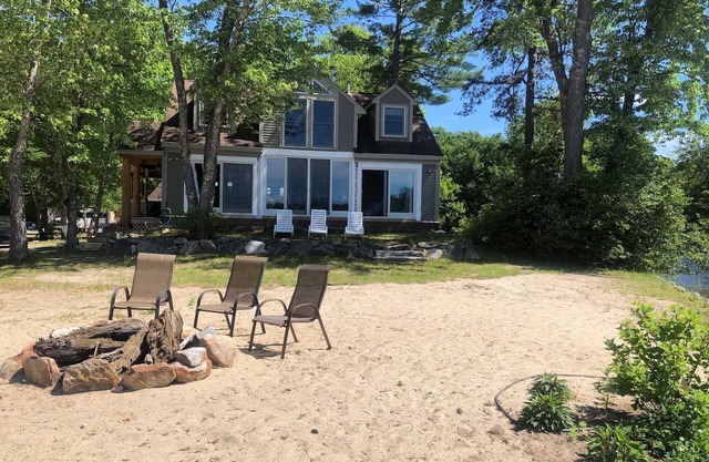 La mejor comodidad, lujo, paisajes, acceso al agua, citas en el lago Ossipee