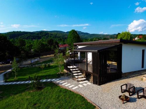 Transalpina Tiny House - outdoor jacuzzi