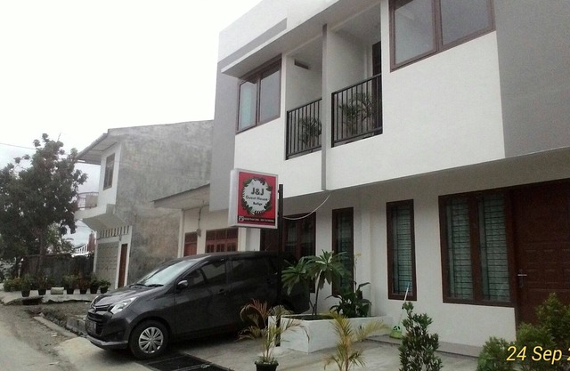 Transit Guesthouse cerca del aeropuerto de Silangit