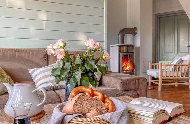 TraumHaff vacaciones como en los días de barqueros con bote de remos, sauna y chimenea
