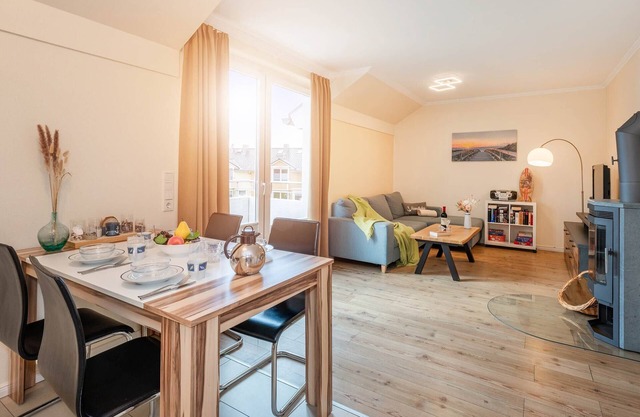 Traumhaftes Apartment Sylva, Strandnah mit Balkon