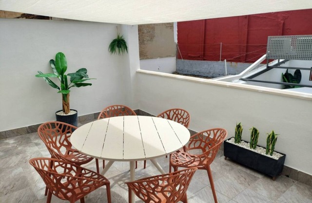 TravelHabitat Ruzafa Green House Terraza