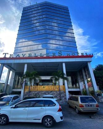 Travellers Hotel Phinisi