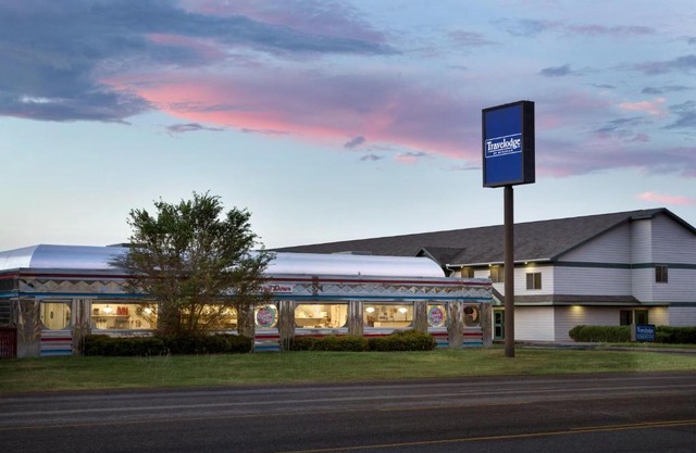 Travelodge by Wyndham Alpine