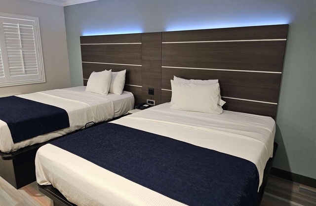 Travelodge by Wyndham Fullerton Near Anaheim