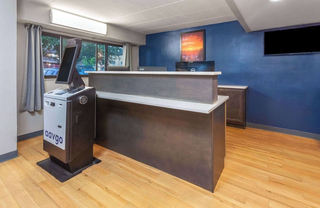 Travelodge by Wyndham Peoria