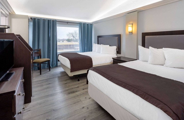 Travelodge by Wyndham Sarnia