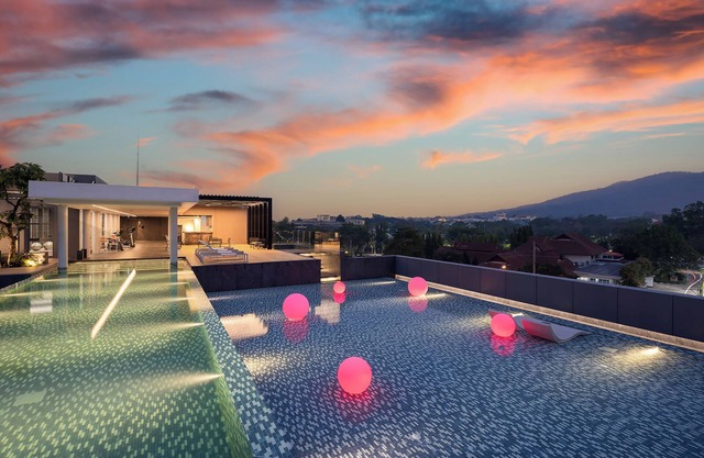 Travelodge Nimman Chiang Mai