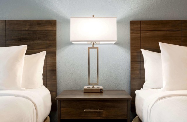 Travelodge Suites by Wyndham New Glasgow