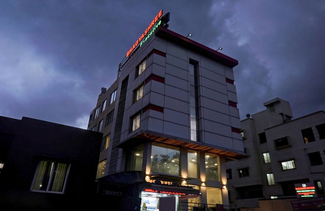 Treebo Bhagyashree Executive