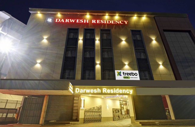 Treebo Darwesh Residency - 500m Railway Station