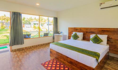 Treebo Lands End Beach Resort Morjim