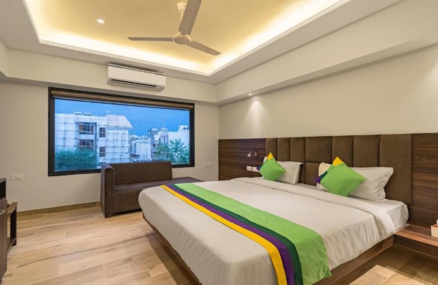 Treebo Pink City Grand