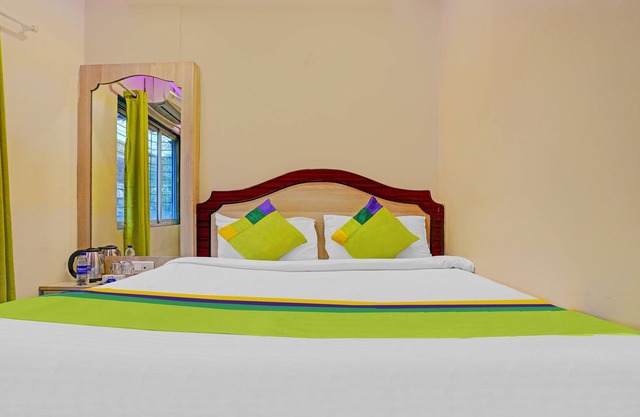 Treebo Trend Royal Grand