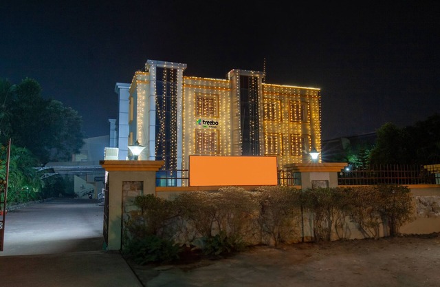 Treebo Y Hotels Elite, Khandagiri