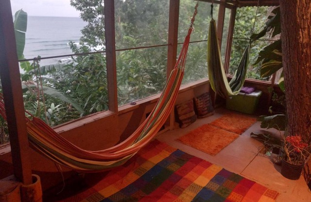 treehouse above the beach