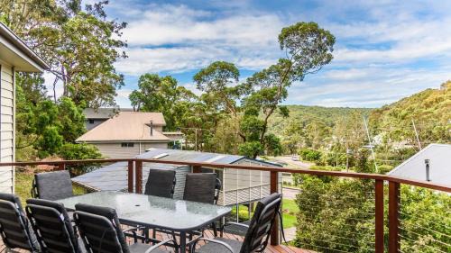 'Treetops On The Bay - Water Views' by HolidayCo