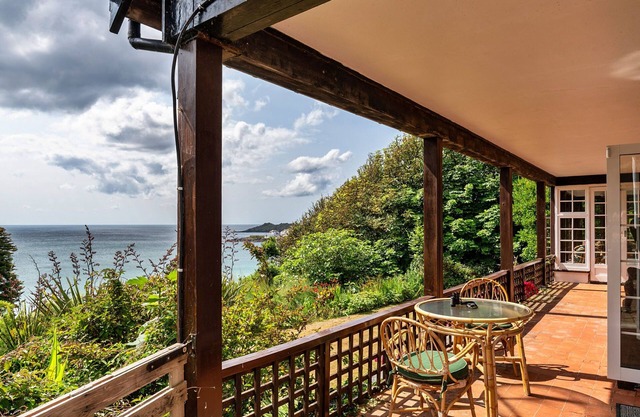 Tregatreath by Interhome