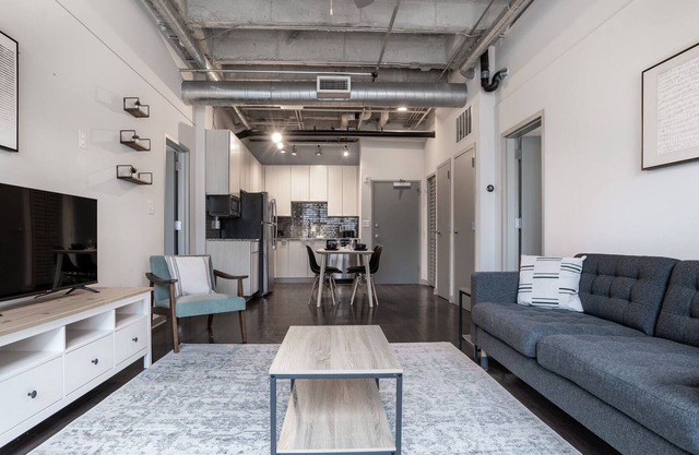 Trendy 2 Bed apartment located in SoNo neighborhood