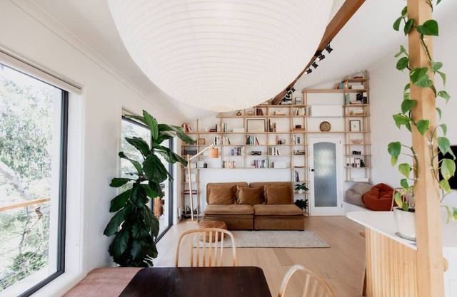 Trendy apartment in the heart of West Hobart