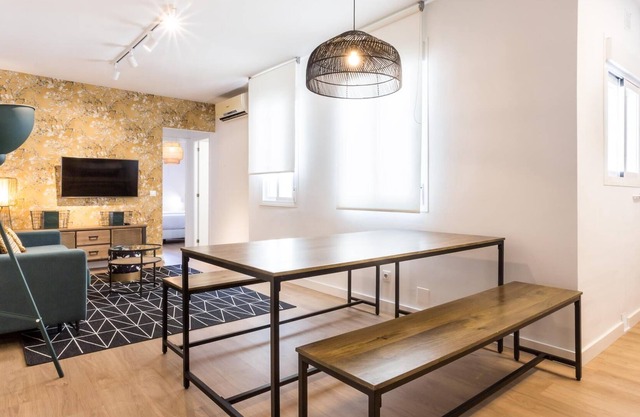 Apartamento para 6 a 600 metros de la estacion de Santa Justa con parking