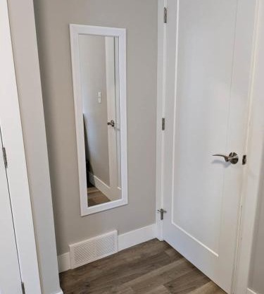 Trendy Downtown Condo-Walk to it ALL Capri 315