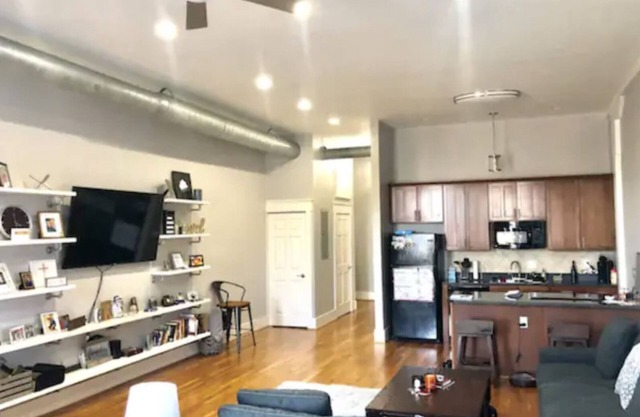 Trendy Loft Condo near Mass Ave with FREE parking