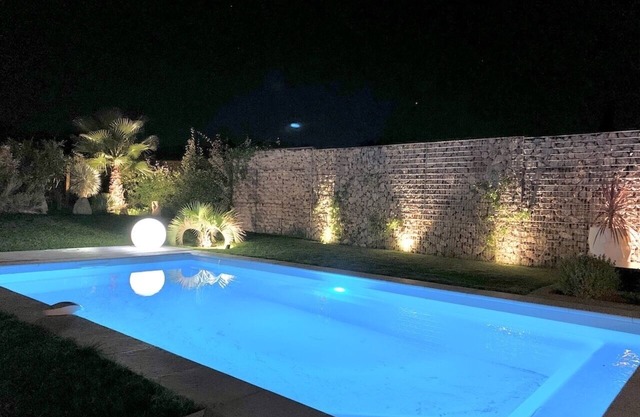 Pretty trendy villa with swimming pool for the summer