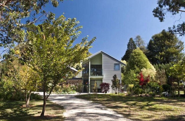 Trentham Lake Villas - Vista al lago