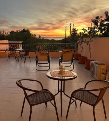 Tres Iguanas Apart Hotel - New, cozy & spacious flats, short walk to beach