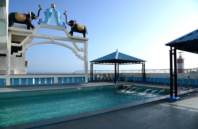 Tri Sea Hotel