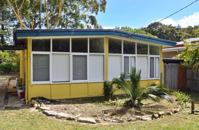 Trial Bay Beach Cabin 4