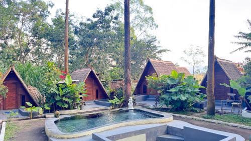 Triangle House and private hot spring
