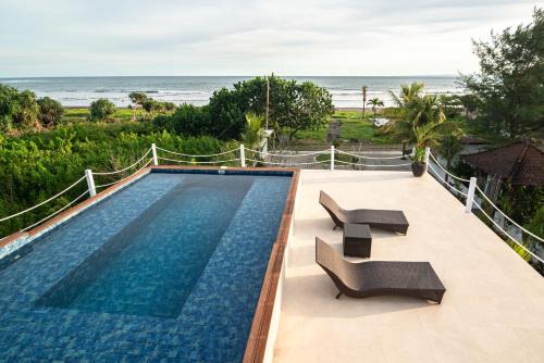 Trika Surfcamp Bali