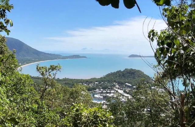 Trinity Beach Escape - Private Studio - Earl Hill PET Friendly