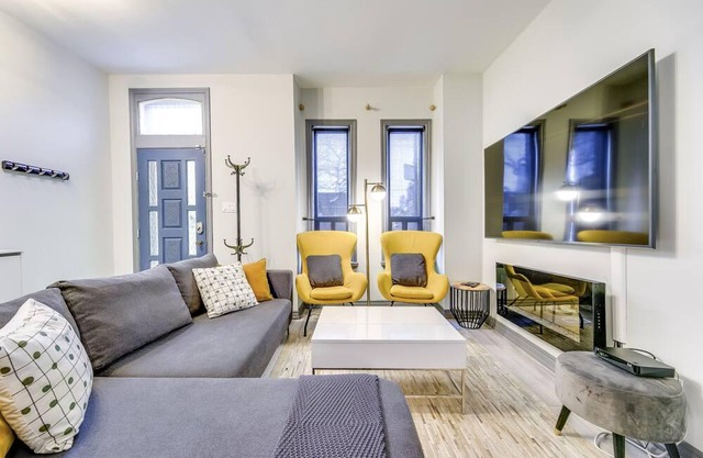 Trinity Bellwoods Artistic Retreat