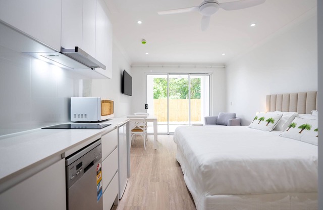 Trinity Collective - Studio Apartment