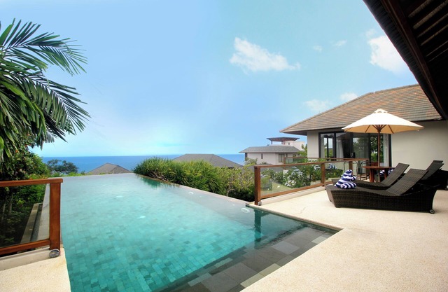 Trisha Cliff Villa Karang Tinggi
