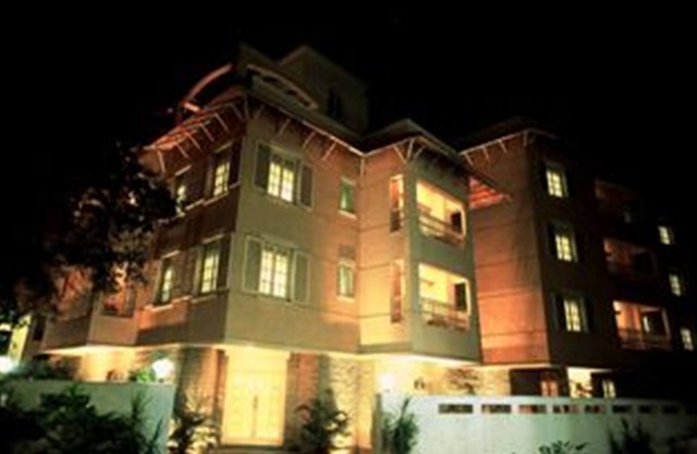 Tristar Service Apartments